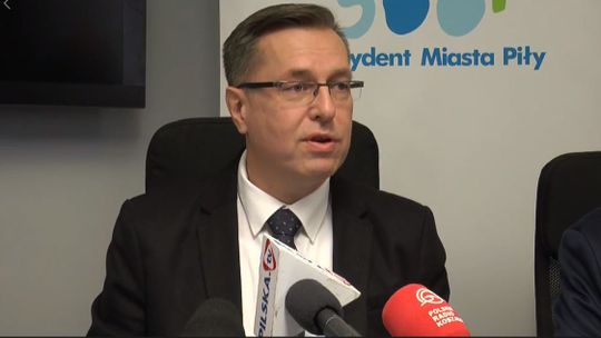 Konferencja prasowa prezydenta Piły Piotra Głowskiego