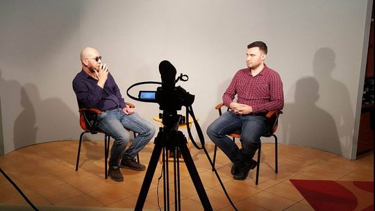 Krzysztof Kuźmicz rozmawia z Leszkiem Sawickim