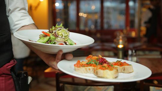 Kulinarna mapa Suwałk. Poznaj restauracje i lokalne specjały