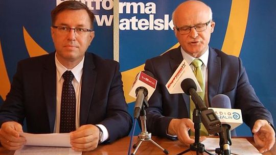 Prezydent Głowski i senator Mieczysław Augustyn mówią o zwolnieniach w szkołach
