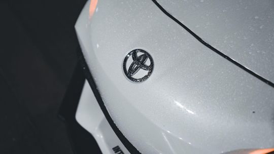 Toyota z USA – jakie modele warto rozważyć przy imporcie samochodu?