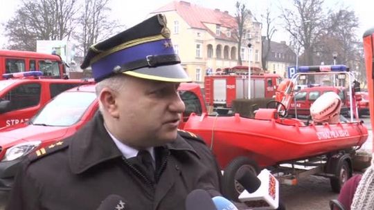 Uroczyste przekazanie sprzętu dla Komendy Powiatowej Państwowej Straży Pożarnej w Pile  [WIDEO]