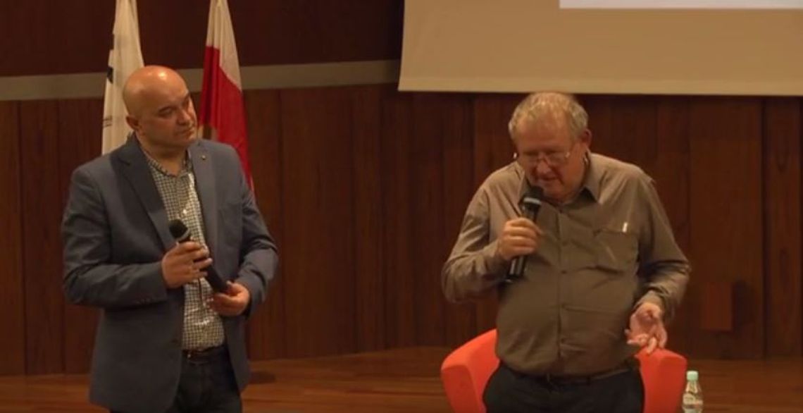 Andrzej Kisiel kieruje pytania do Adama Michnika o pochodzenie pracowników Agory w Pile
