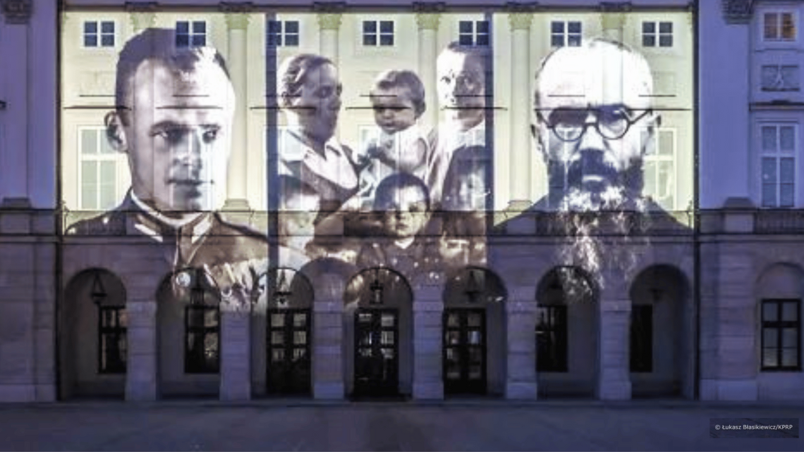 Iluminacja na fasadzie Pałacu Prezydenckiego