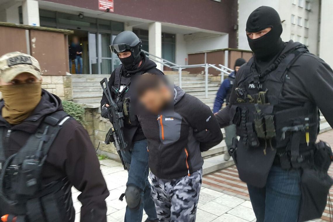 Policjanci zatrzymali poszukiwanych listami gończymi 