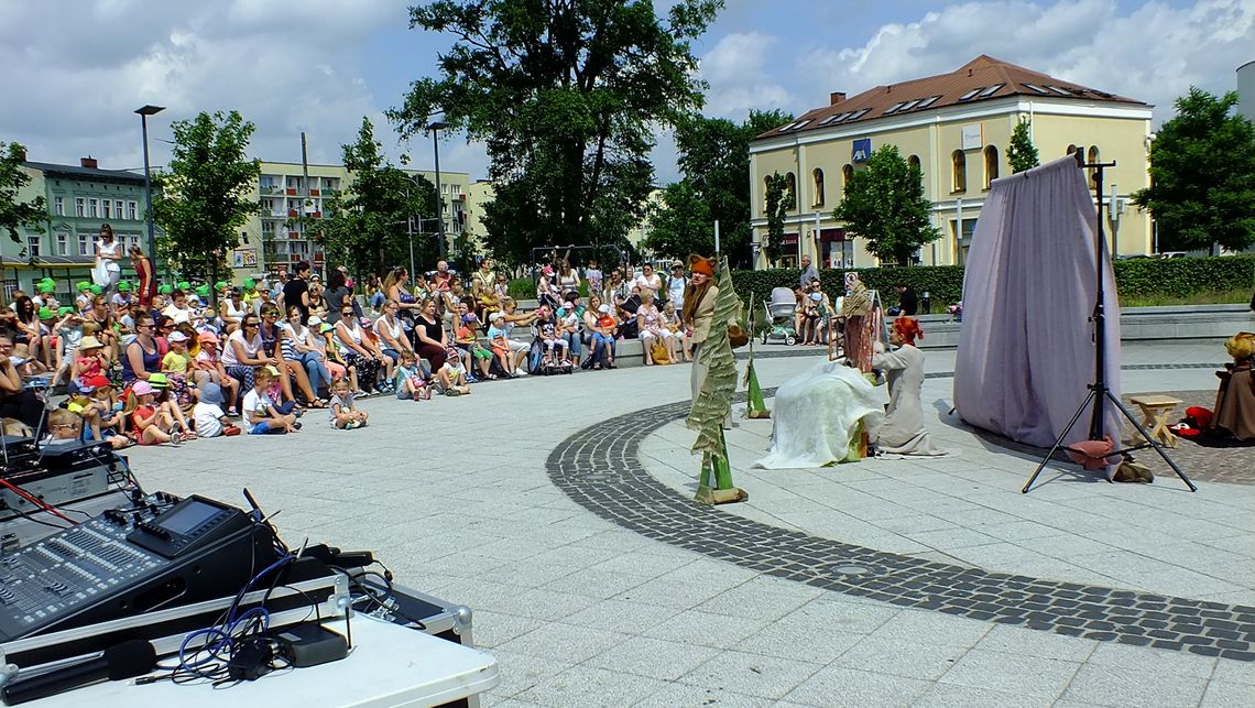 Spektakl "Chatka zajączka"