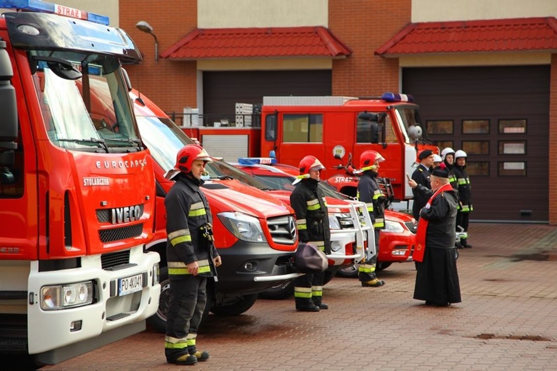 Uroczyste otwarcie komory dymowej i przekazanie nowych pojazdów w KP PSP w Pile
