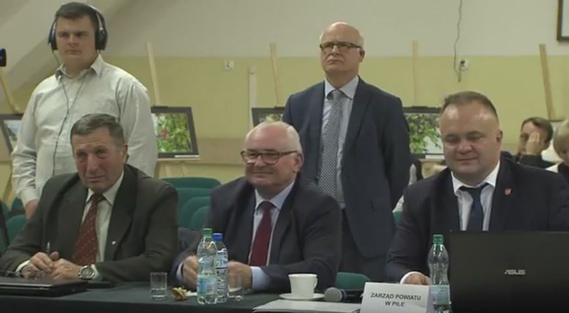 Wyjazdowa sesja Rady Powiatu pilskiego w Łobżenicy