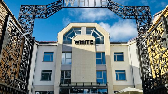 Hotel White – Krynica Morska